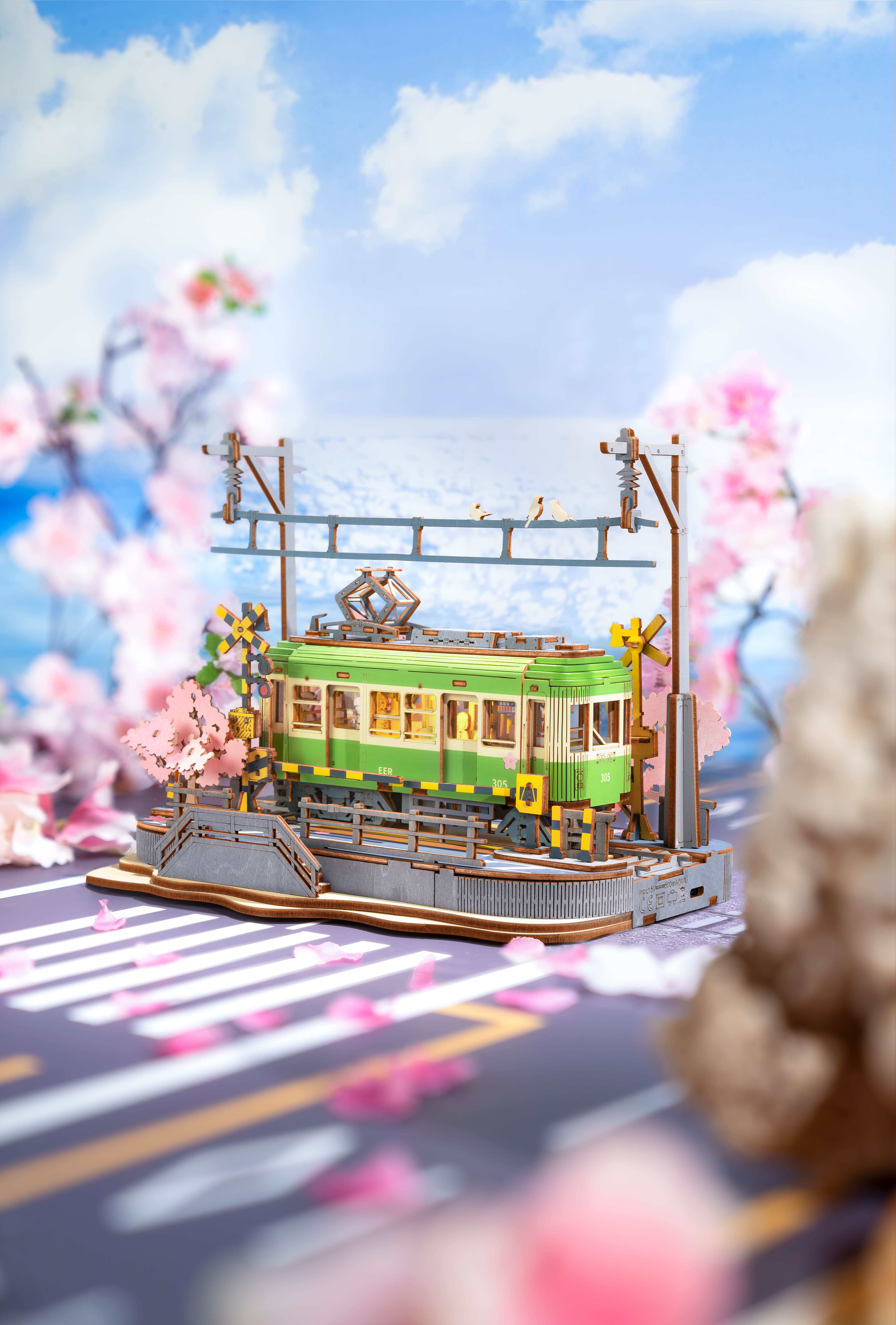 Sakura Train Journey/ さくらの鉄道旅